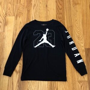 Jordan Kids Black Long Sleeve Tee with White Logo Size Medium (10/12)
